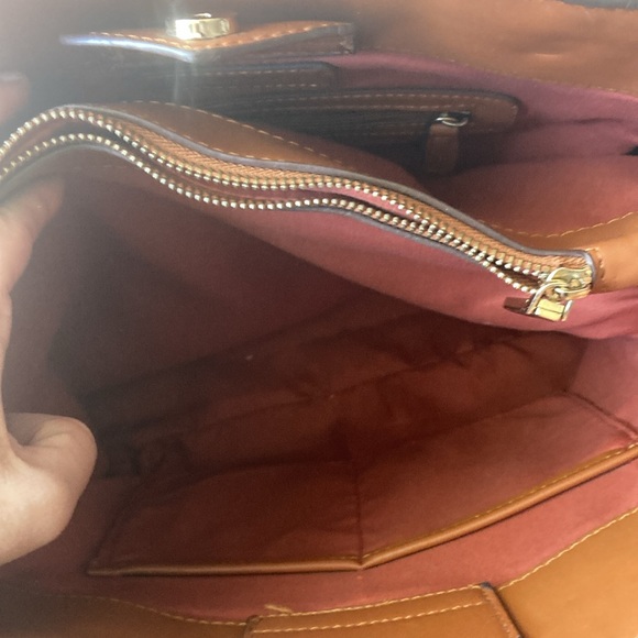 Adrienne vittadini large brown & gold handbag purse in great shape - Picture 12 of 16